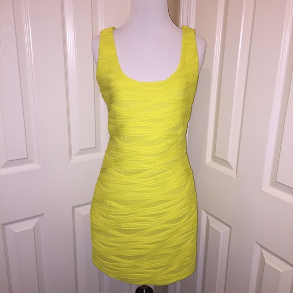 Forever 21 Dresses & Skirts - 🎉HP🎉 FOREVER 21 Bodycon Neon Dress